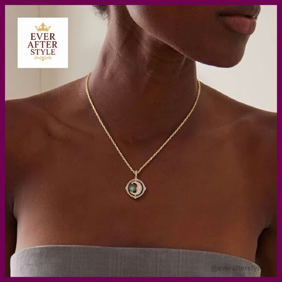 Dainty Gold Plated Necklace Rotating Pendant Minimal Elegant Everyday Jewelry - Picture 3 of 8